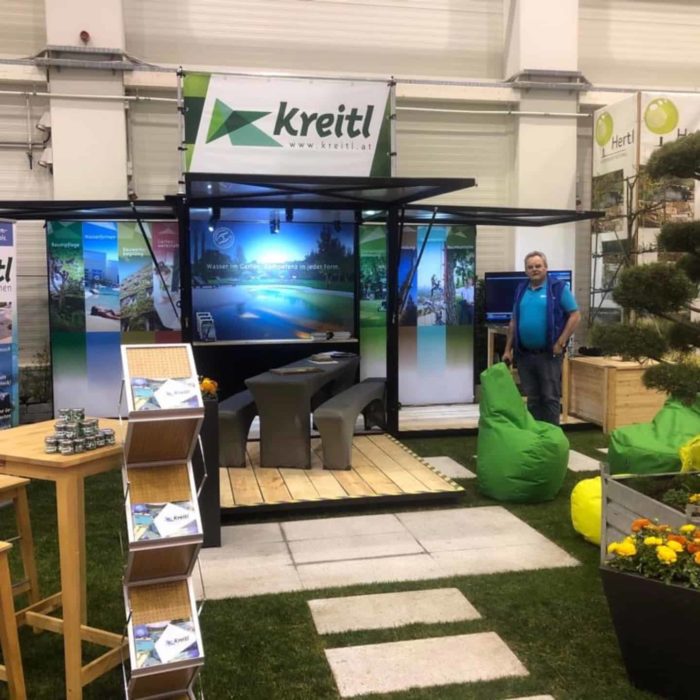 Messestand Cube